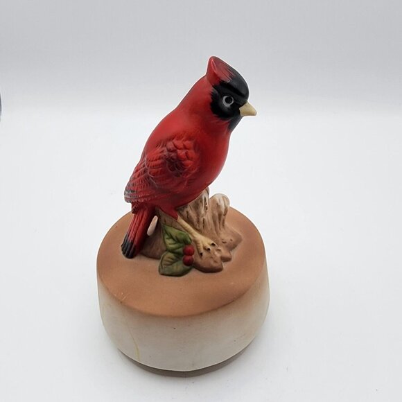 Vintage Gorham Red Cardinal on a branch Wind up porcelain music box - Picture 4 of 9